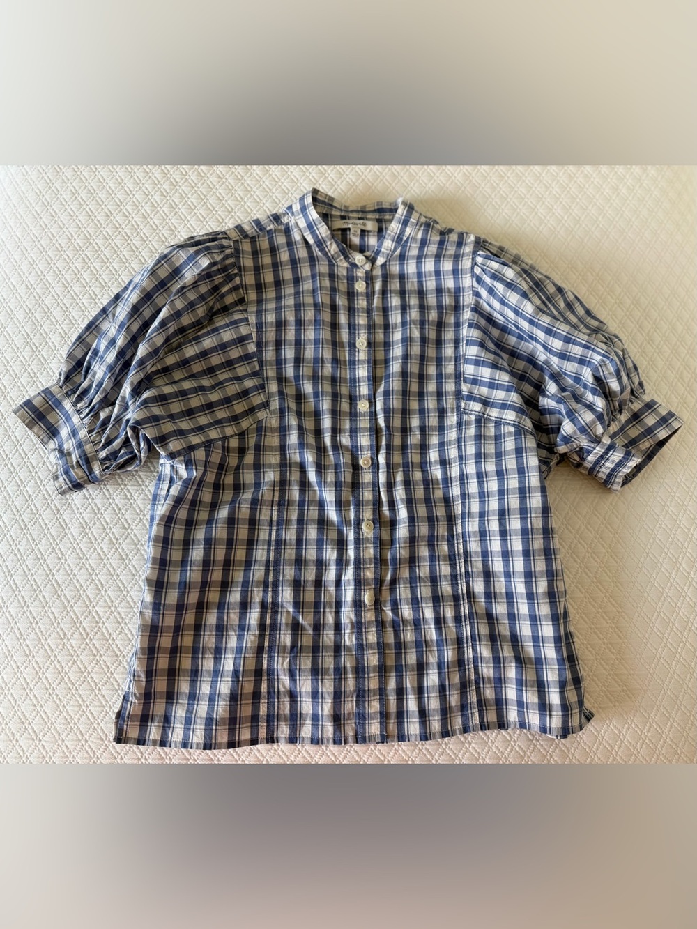 Madewell Blue and White Plaid Button-Up puff sleeve Shirt